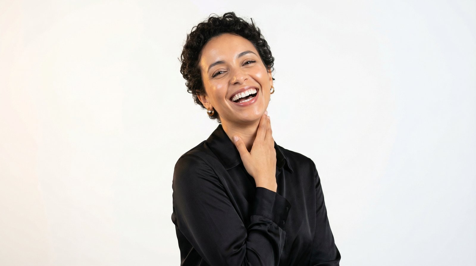 Patiente souriante au Clinique Dentaire Californie, Casablanca